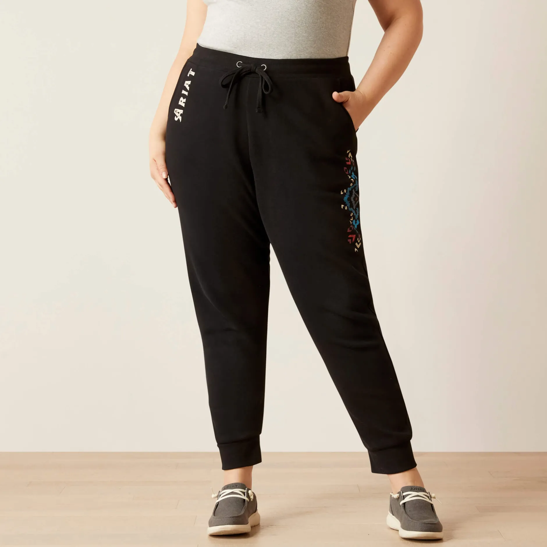 Ariat Hosen & Jogginghosen*Real Jogger BLACK